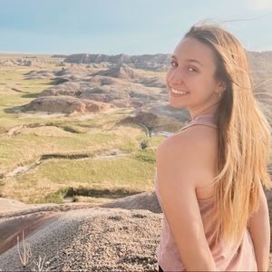 Meet your Posher, Abby